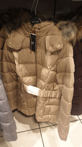 Stores to buy women's quilted coats Swansea