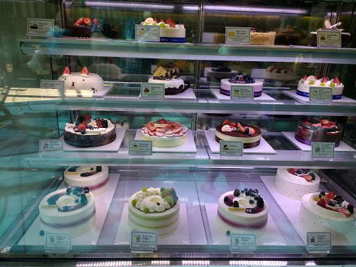 Shopping Mall «Westfield Santa Anita», reviews and photos, 400 S Baldwin Ave, Arcadia, CA 91007, USA