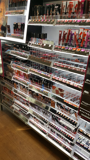 Hair Salon «Ulta Beauty», reviews and photos, 24235 Magic Mountain Pkwy, Valencia, CA 91355, USA