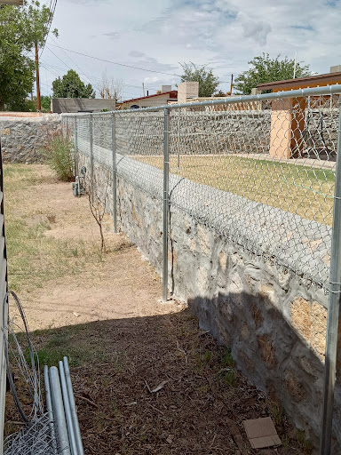 Fence contractor El Paso