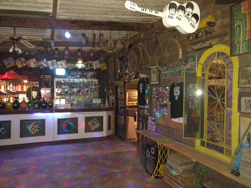 Logo da empresa - Hippie sujo bar