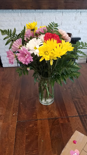 Florist «Glendale Florist», reviews and photos, 1133 Congress Ave, Glendale, OH 45246, USA