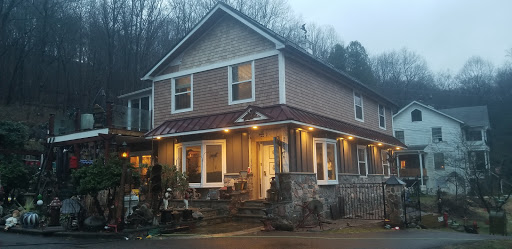 Roofing Contractor «DVC Roofing», reviews and photos, 5420 PA-212, Kintnersville, PA 18930, USA