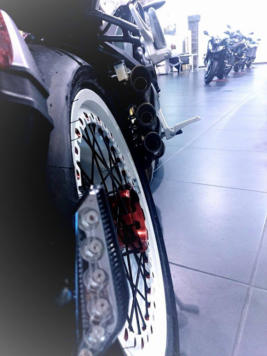 BMW Motorcycle Dealer «Hourglass Cycles», reviews and photos, 6080 Lanier Islands Pkwy, Buford, GA 30518, USA