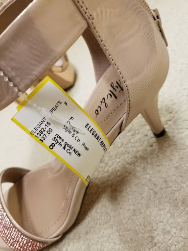 Bridal Shop «Elegant Repeats & Elegant Bridal & Formal», reviews and photos, 4700 Tama St SE, Cedar Rapids, IA 52403, USA