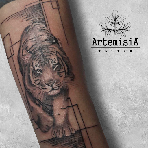Logo da empresa - Aline Tattoo