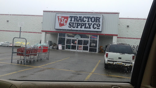 Home Improvement Store «Tractor Supply Co.», reviews and photos, 57155 Gratiot Ave, New Haven, MI 48048, USA