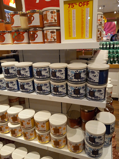 Beauty Supply Store «Bath & Body Works», reviews and photos, 330 SW 145th Terrace, Pembroke Pines, FL 33027, USA