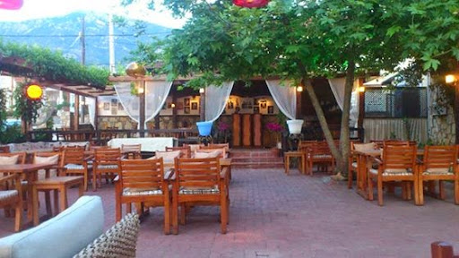 Barracuda Restaurant And Bar