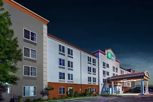 Holiday Inn Express & Suites Dallas Lewisville, an IHG Hotel image