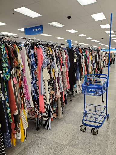 Clothing Store «Ross Dress for Less», reviews and photos, 1316 Butterfield Rd, Downers Grove, IL 60515, USA