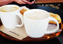Plats et boissons du Café Starbucks Coffee à Saint-Albain - n°1