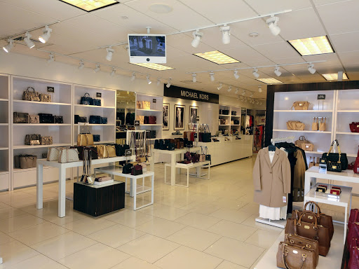 Fashion Accessories Store «Michael Kors», reviews and photos, 5709 Richmond Rd #58, Williamsburg, VA 23188, USA