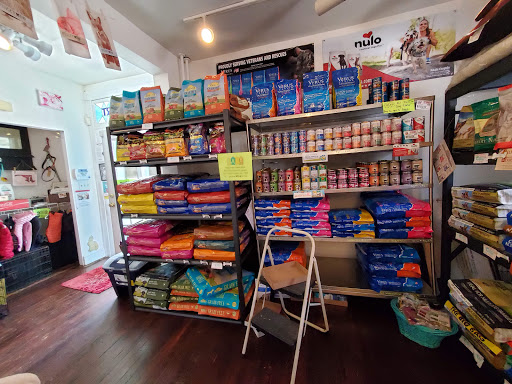 Pet Supply Store «Mutt Mart», reviews and photos, 2904 Hamilton Ave, Baltimore, MD 21214, USA