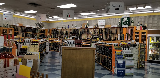 Wine Store «Wollaston Wine & Spirits», reviews and photos, 58 Beale St, Quincy, MA 02170, USA