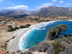 Paralia Azala'in fotoğrafı geniş ile birlikte