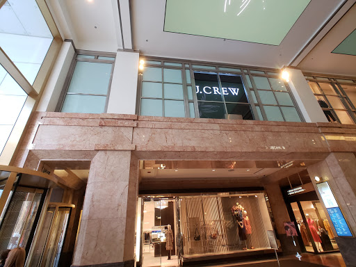 Shopping Mall «900 North Michigan Shops», reviews and photos, 900 N Michigan Ave, Chicago, IL 60611, USA