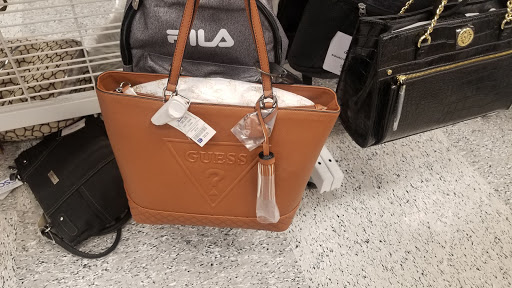 Clothing Store «Ross Dress for Less», reviews and photos, 1886 College St, Liberty, MO 64068, USA