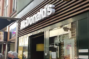 McDonald's Rotterdam Binnenweg image