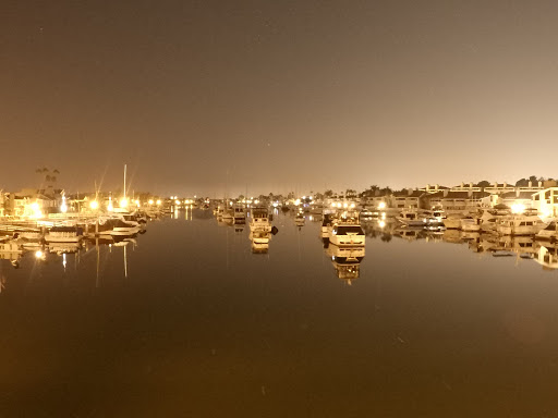 Shopping Mall «Bayside Shopping Center», reviews and photos, 1000 - 1090 Bayside Dr, Newport Beach, CA 92660, USA