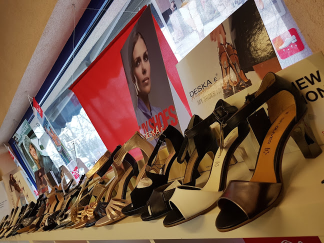 Pingvin Cipő - Siófok