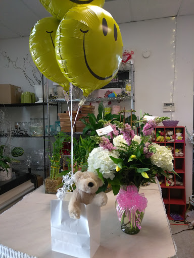Florist «Florist 24 hrs / Fresh Flowers same day / Events», reviews and photos, 7760 NW 44th St, Sunrise, FL 33351, USA