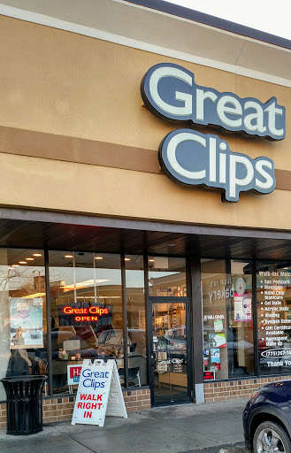 Great Clips image 6