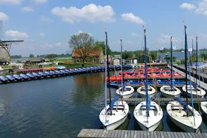 Boat rental van Vliet image