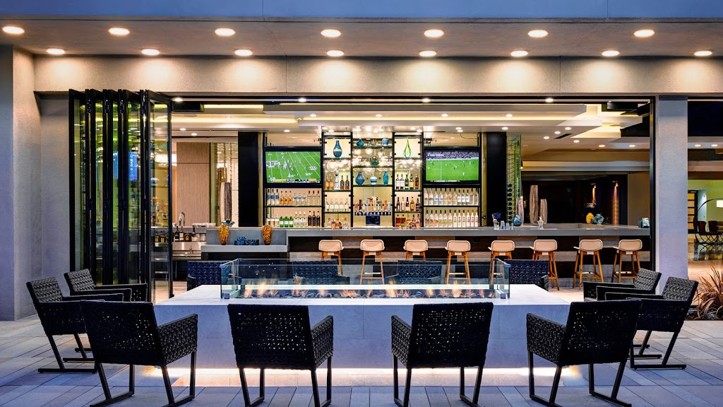 21 Square Bar and Kitchen 90503