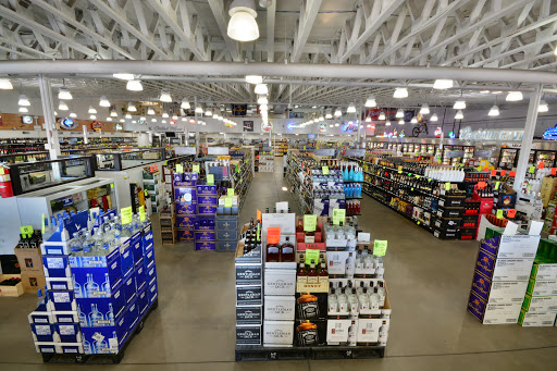Liquor Store «Chambers Wine and Liquor», reviews and photos, 15260 E Iliff Ave, Aurora, CO 80014, USA