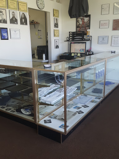 Tattoo Shop «Screaming Needle Tattooing», reviews and photos, 652 28th St SW, Wyoming, MI 49509, USA