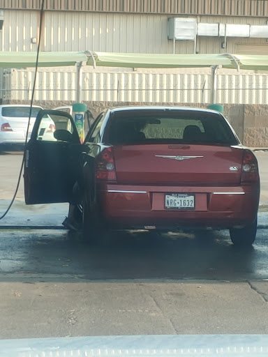 Car Wash «Kellys Express Car Wash», reviews and photos, 100 E Lodi Ave, Lodi, CA 95240, USA