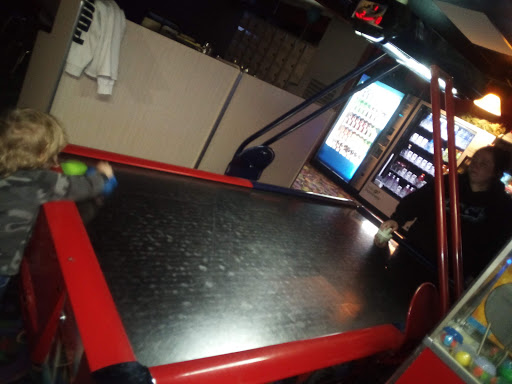 Bowling Alley «Bangor-Brewer Bowling Lanes», reviews and photos, 534 Wilson St, Brewer, ME 04412, USA