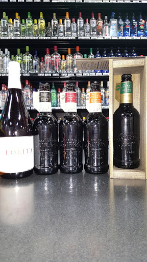 Liquor Store «Romulus Palace Liquor Store», reviews and photos, 31370 Ecorse Rd, Romulus, MI 48174, USA