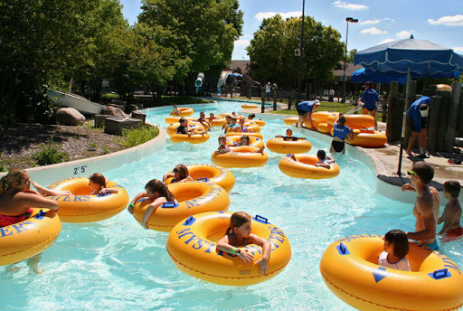 Water Park «Mystic Waters Family Aquatic Center», reviews and photos, 2025 Miner St, Des Plaines, IL 60016, USA