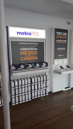 Cell Phone Store «MetroPCS Authorized Dealer», reviews and photos, 701 Lancaster Ave, Reading, PA 19607, USA