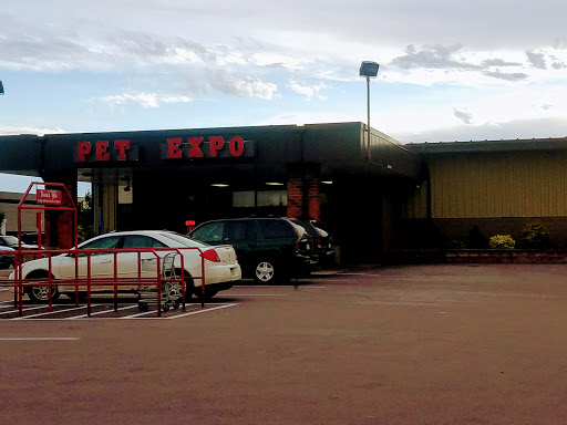 Pet Supply Store «Pet Expo Distributors», reviews and photos, 1800 Adams St, Mankato, MN 56001, USA