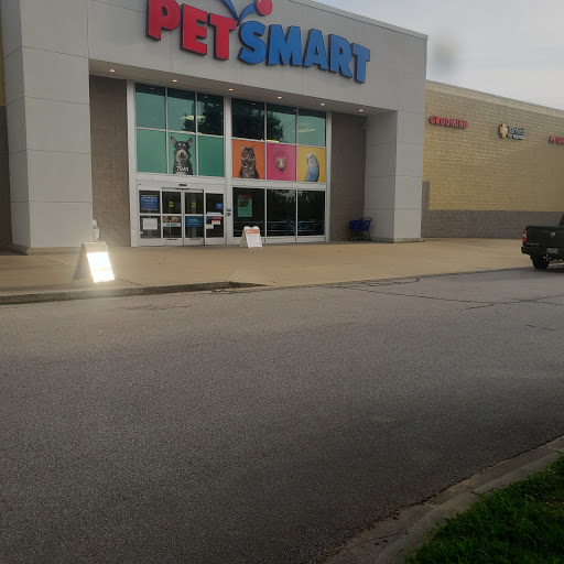 Pet Supply Store «PetSmart», reviews and photos, 7941 Winchester Rd, Memphis, TN 38125, USA
