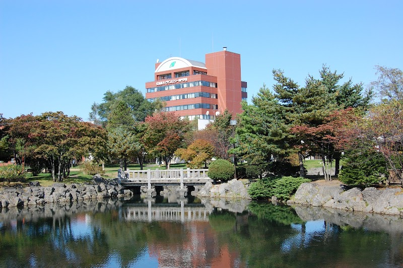 北海道ハイテクノロジー 専門学校 IT、医療、スポーツの総合専門学校、札幌駅から30分の好立地