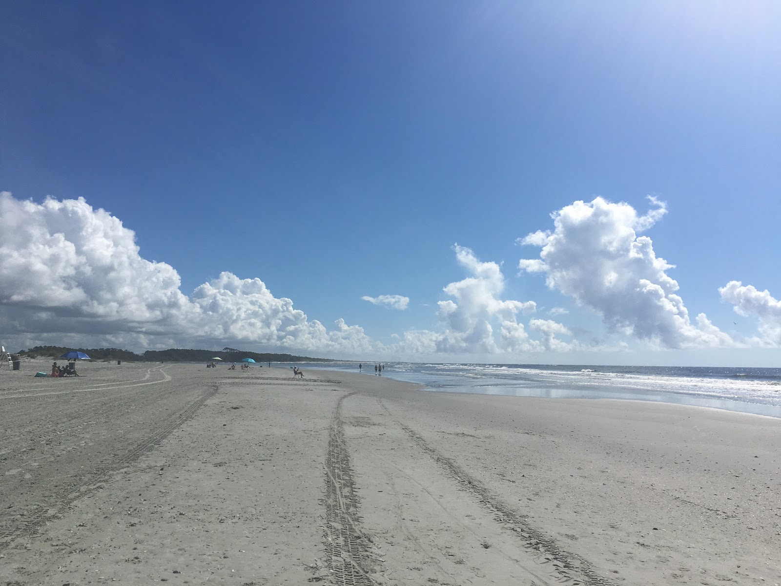 Cherry Grove Point'in fotoğrafı - rahatlamayı sevenler arasında popüler bir yer