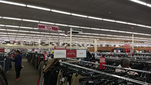 Clothing Store «Burlington Coat Factory», reviews and photos, 5245 Ridge Rd, Cincinnati, OH 45213, USA