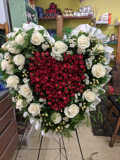 Florist «Sunshine Flowers», reviews and photos, 6230 Stumph Rd, Parma Heights, OH 44130, USA