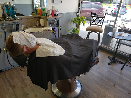 Barber Shop «Hickman Barber Shop», reviews and photos, 5707 Hickman Rd, Des Moines, IA 50310, USA