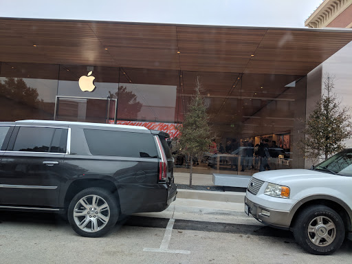 Computer Store «Apple Southlake Town Square», reviews and photos, 260 Grand Ave, Southlake, TX 76092, USA