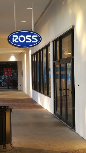 Clothing Store «Ross Dress for Less», reviews and photos, 1990 S University Dr, Davie, FL 33324, USA
