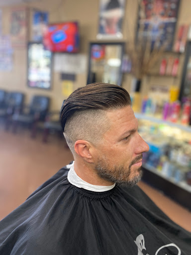 Barber Shop «J J Barber Shop», reviews and photos, 5905 W Bell Rd # 3, Glendale, AZ 85308, USA