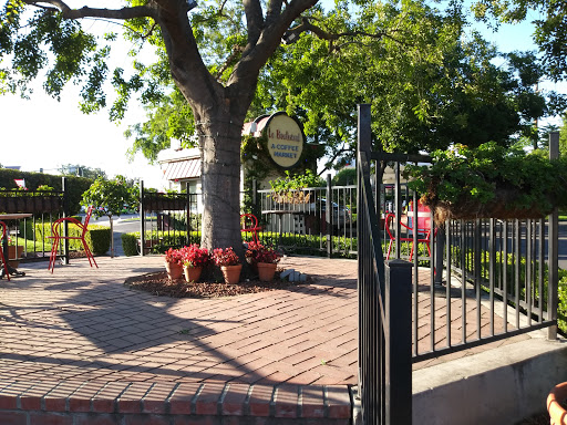 Coffee Shop «Le Boulevard», reviews and photos, 520 S Mooney Blvd, Visalia, CA 93277, USA