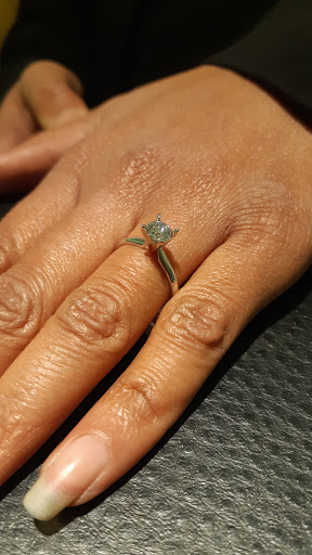 Jewelry Store «Jared The Galleria of Jewelry», reviews and photos, 4615 Merchants Park Cir, Collierville, TN 38017, USA