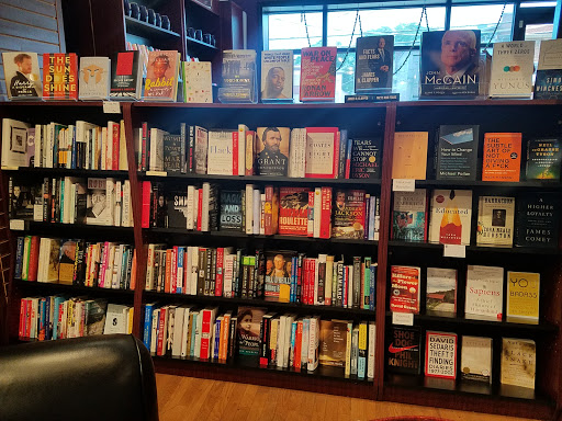 Book Store «Read Between the Lynes», reviews and photos, 111 E Van Buren St, Woodstock, IL 60098, USA