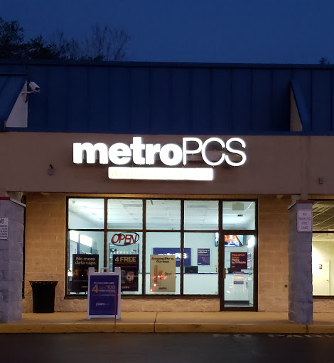 Cell Phone Store «MetroPCS Authorized Dealer», reviews and photos, 661 Old Mill Rd, Millersville, MD 21108, USA